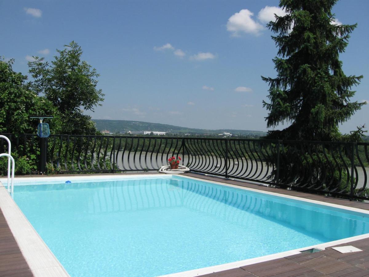 Danube View House With Garden Apartment Vienna Exterior photo