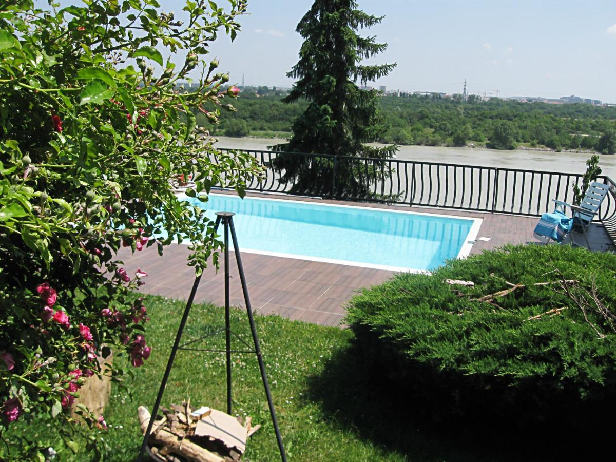 Danube View House With Garden Apartment Vienna Exterior photo